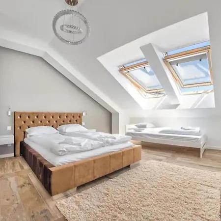아파트 - One Bedroom With Balcony - Center - Sb12 *